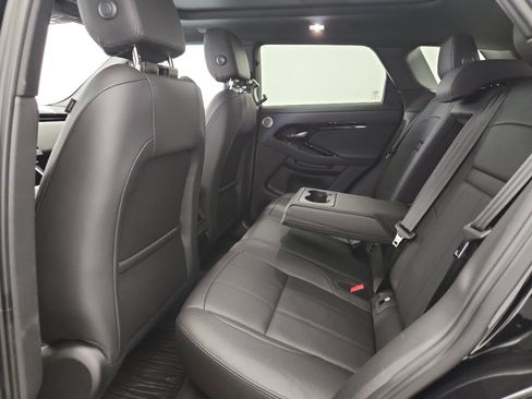 Used 2025 Land Rover Range Rover Evoque Dynamic SE image 34