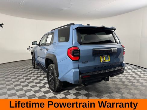 Used 2025 Toyota 4Runner SR5 image 9