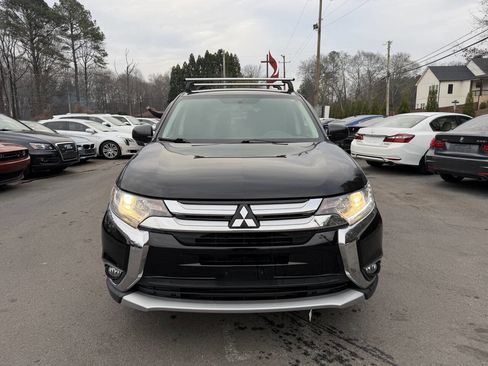 Used 2016 Mitsubishi Outlander SEL image 2