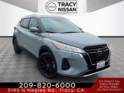 Used 2023 Nissan Kicks SV