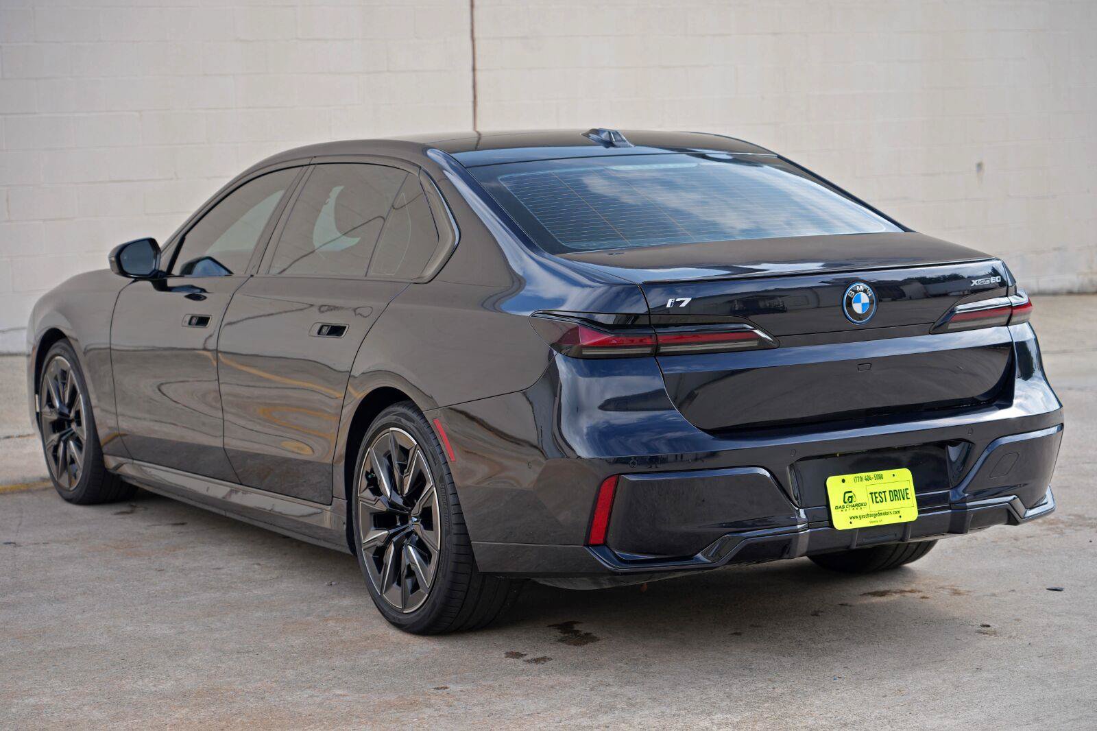 Used 2023 BMW i7 xDrive60 AWD/4WD image 68