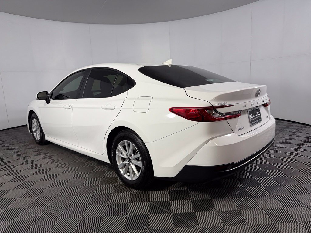 Used 2026 Toyota Camry LE FWD image 9