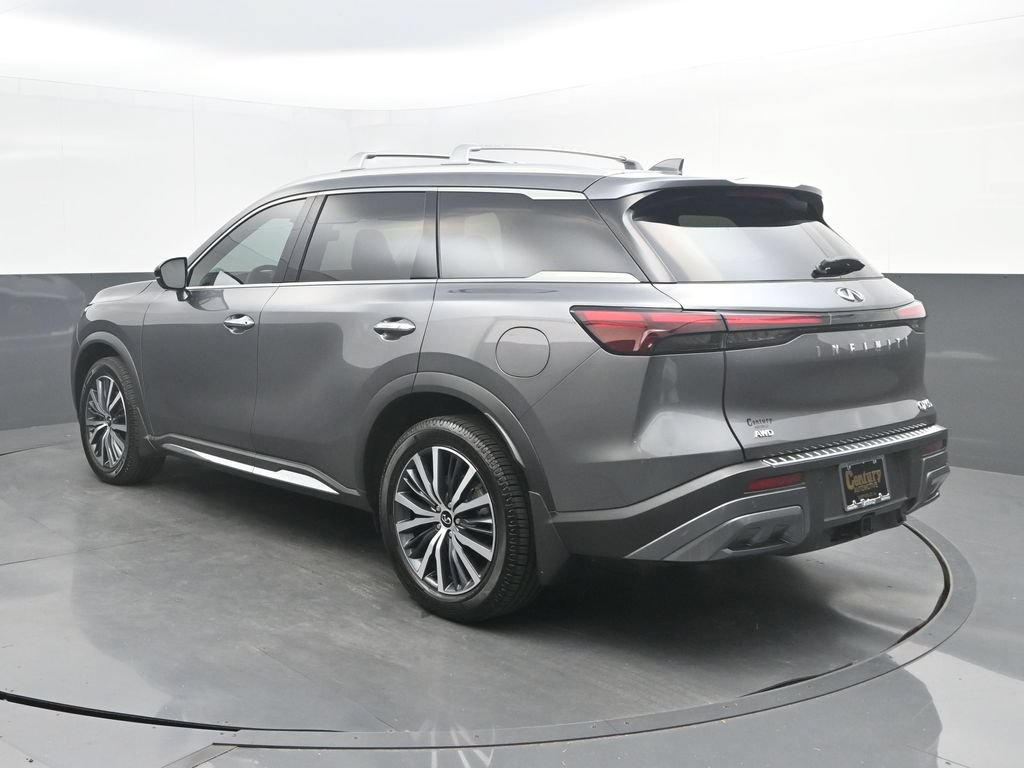 Used 2023 INFINITI QX60 Sensory w/ Vision Package AWD/4WD image 3