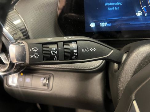 Used 2025 Chevrolet Equinox LT image 33