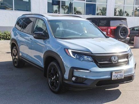 Used 2022 Honda Pilot TrailSport image 3