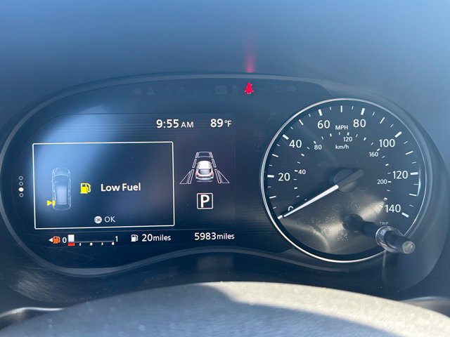 Used 2023 Nissan Kicks SR FWD image 9