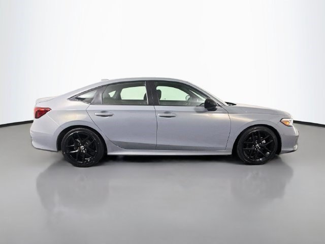 Used 2025 Honda Civic Sport image 11