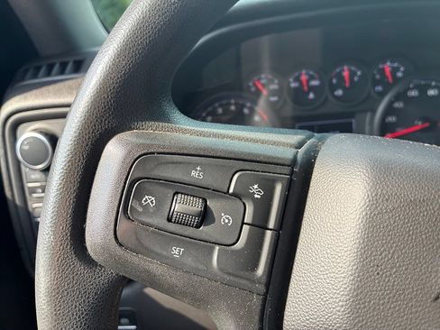 Used 2023 Chevrolet Silverado 1500 Custom AWD/4WD image 15