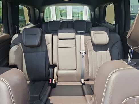 Used 2019 Mercedes-Benz GLS 450 4MATIC image 29