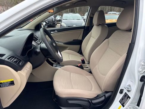 Used 2017 Hyundai Accent SE FWD image 7