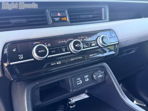 Used 2024 Honda Pilot EX-L image 28