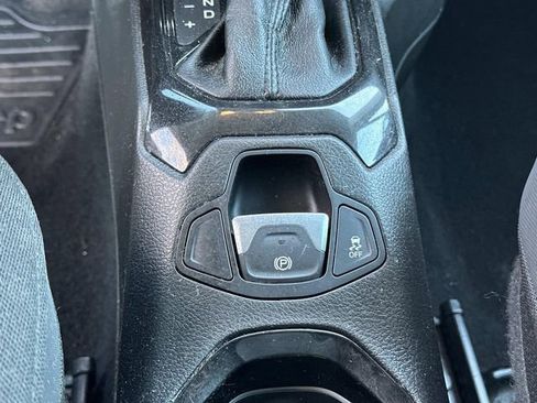 Used 2017 Jeep Renegade Altitude image 25