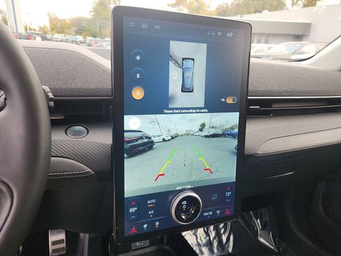 Used 2021 Ford Mustang Mach-E Premium image 19