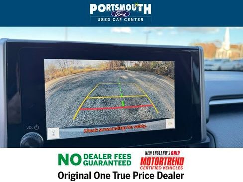 Used 2024 Toyota RAV4 XLE image 8