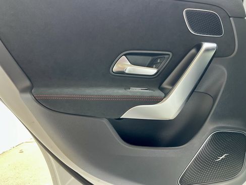 Used 2025 Mercedes-Benz CLA 250 4MATIC image 47