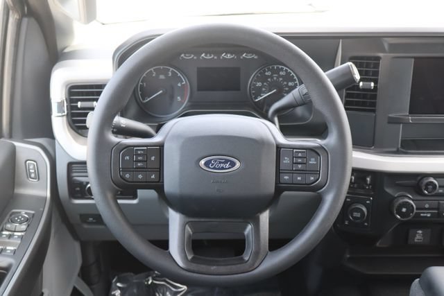 New 2026 Ford F350 XLT w/ FX4 Off-Road Package AWD/4WD image 12
