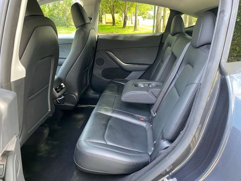 Used 2025 Tesla Model Y Performance AWD/4WD image 18