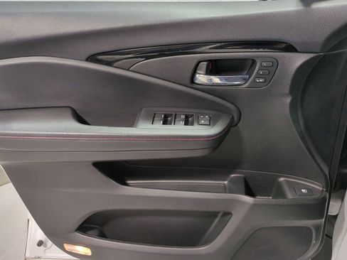 Used 2021 Honda Ridgeline Black Edition image 35