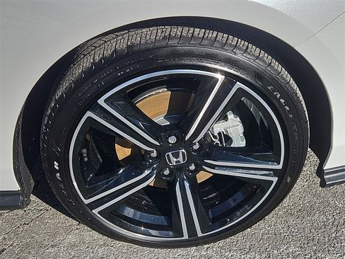 Used 2025 Honda Accord Sport image 10