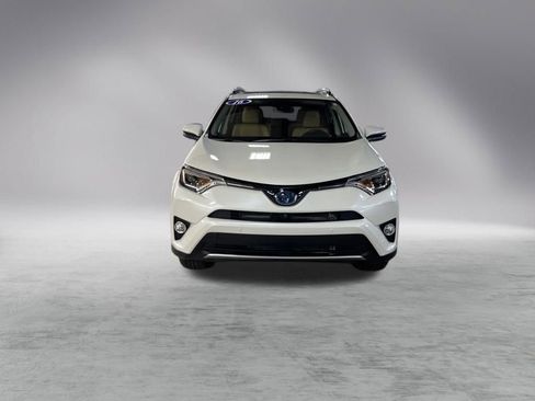 Used 2016 Toyota RAV4 Limited image 8