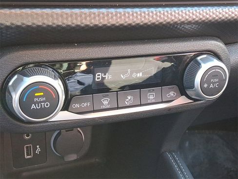 Used 2020 Nissan Kicks SV image 15