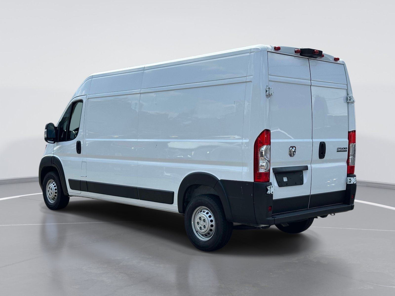 Used 2026 RAM ProMaster 2500 w/ Convenience Group FWD image 7