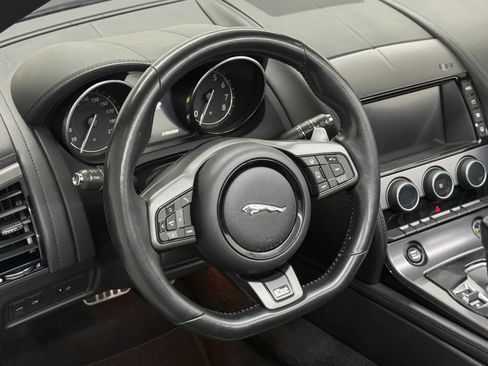 Used 2017 Jaguar F-TYPE R AWD/4WD image 22
