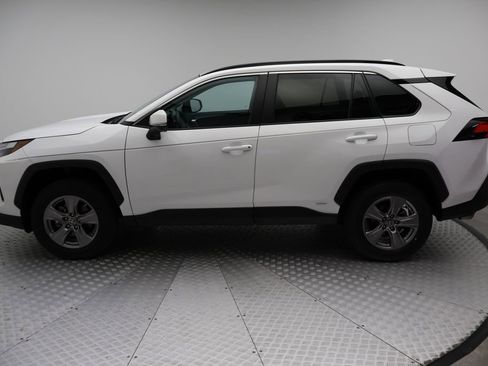 Used 2024 Toyota RAV4 LE image 12