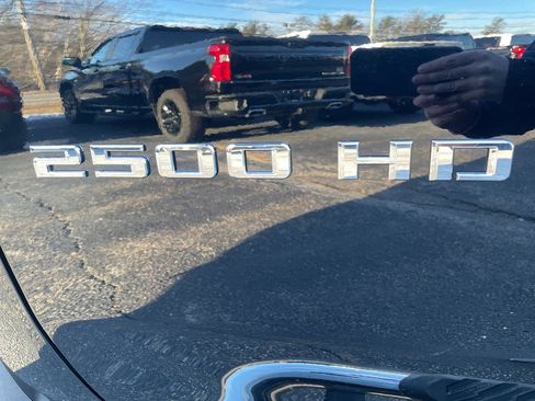 Used 2025 Chevrolet Silverado 2500 LT w/ Z71 Chrome Sport Edition image 10