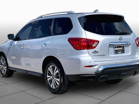Used 2020 Nissan Pathfinder S FWD image 11