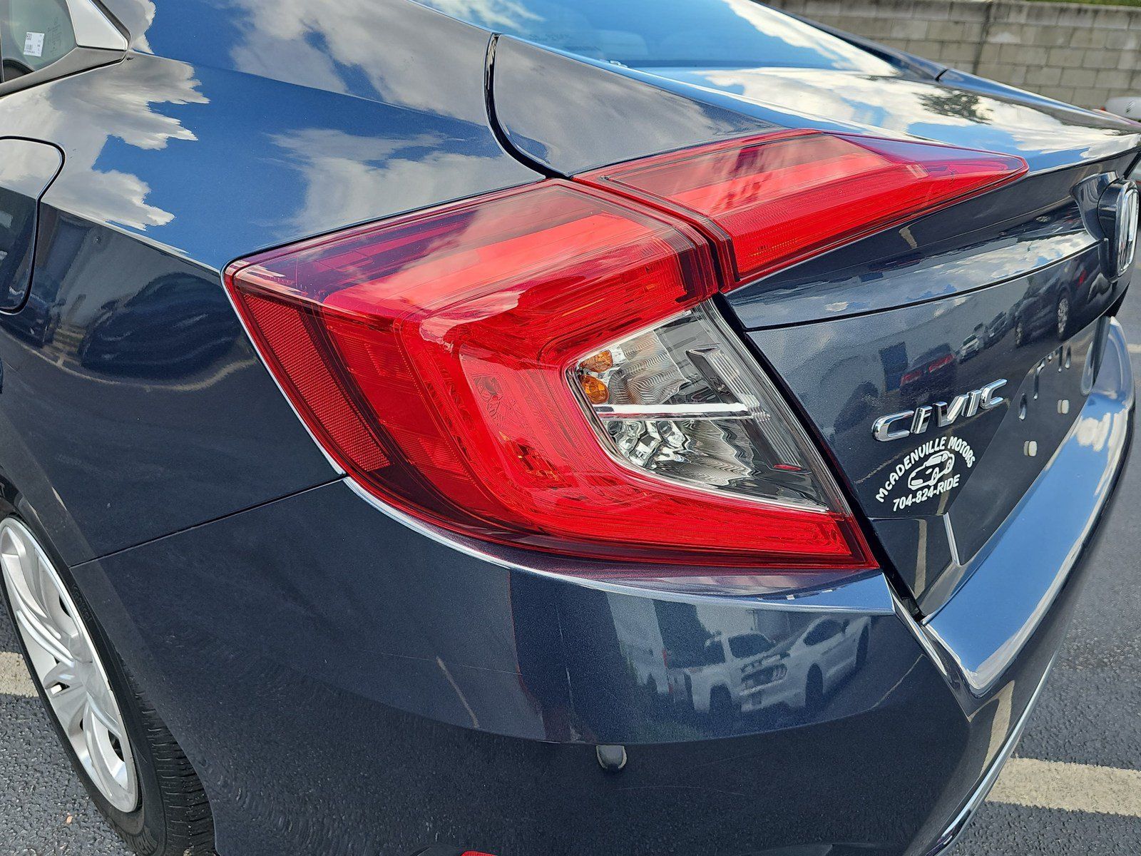 Used 2021 Honda Civic LX image 32