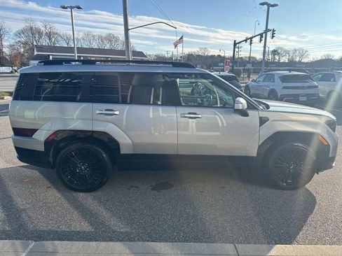 Certified 2024 Hyundai Santa Fe Calligraphy image 7