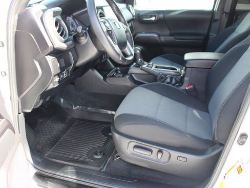 Certified 2023 Toyota Tacoma TRD Off-Road w/ Black Out Package (TMS) image 14