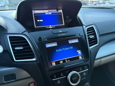Used 2017 Acura RDX AWD w/ Advance Package image 19