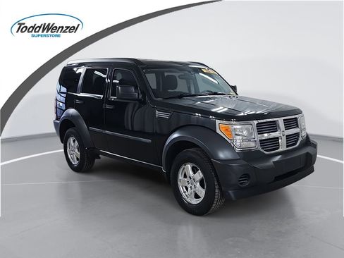 Used 2008 Dodge Nitro SXT image 1