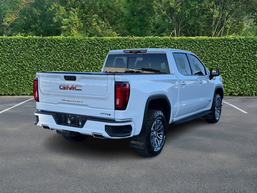 Used 2023 GMC Sierra 1500 AT4 w/ Technology Package AWD/4WD image 3