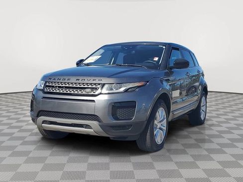 Used 2019 Land Rover Range Rover Evoque SE image 2