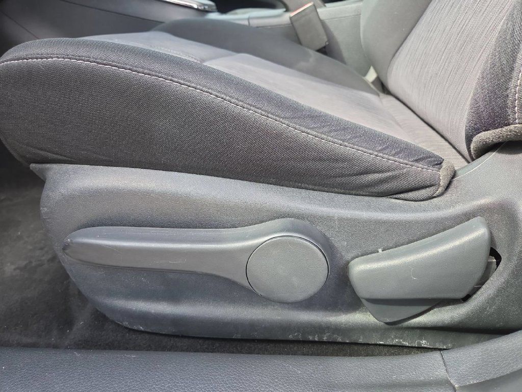 Used 2014 Nissan Sentra SV FWD image 16
