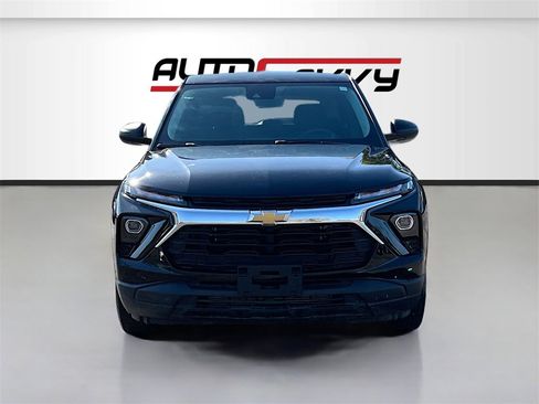 Used 2024 Chevrolet TrailBlazer LS w/ LS Convenience Package image 2
