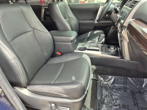 Used 2023 Toyota 4Runner Limited AWD/4WD image 23