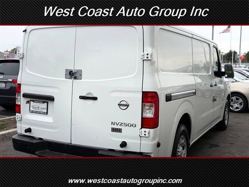 Used 2016 Nissan NV 2500 SV image 4