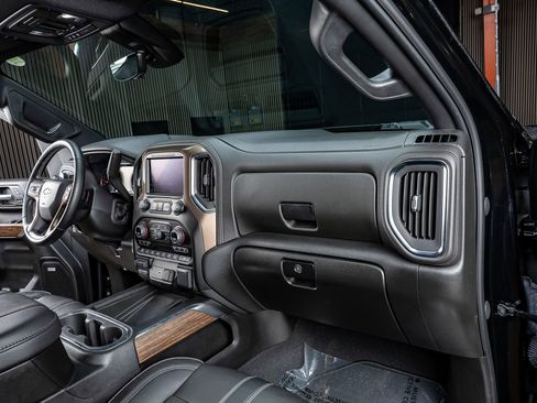 Used 2023 Chevrolet Silverado 3500 High Country w/ Z71 Off-Road Package image 18