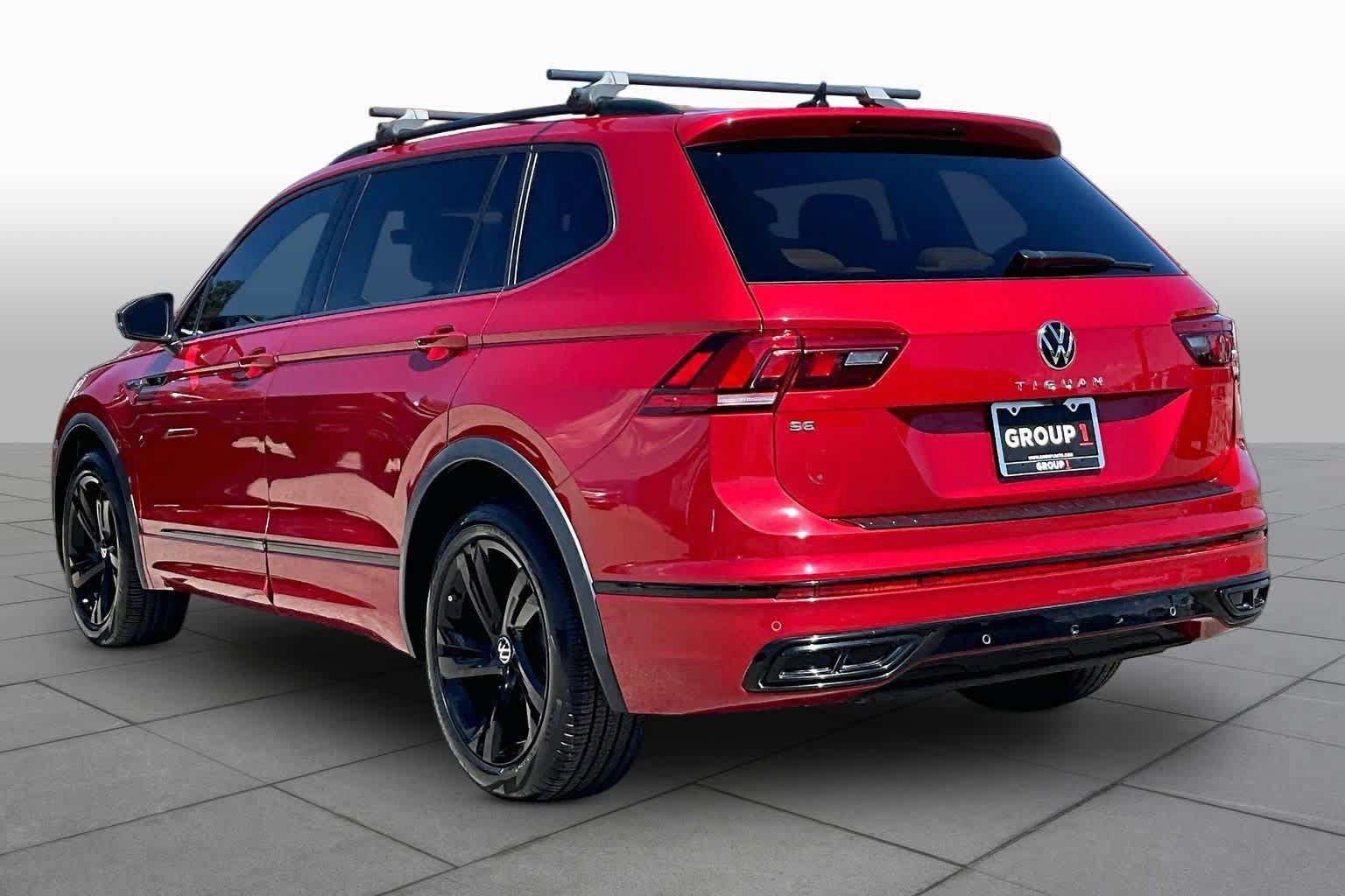 Used 2024 Volkswagen Tiguan SE R-Line w/ MDO Package, Three-Row FWD image 12