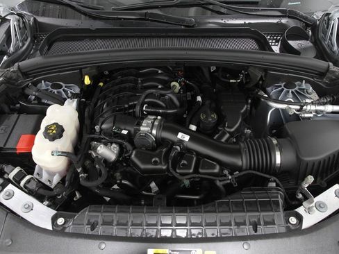 Used 2024 Jeep Grand Cherokee Limited image 22