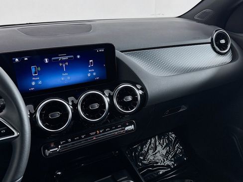 Certified 2026 Mercedes-Benz GLA 250 4MATIC image 21
