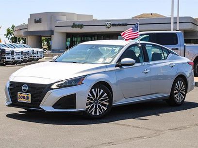Used 2023 Nissan Altima 2.5 SV