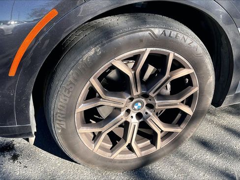 Used 2021 BMW X7 xDrive40i image 12