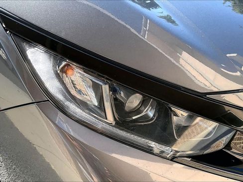 Used 2020 Honda Civic Sport image 27