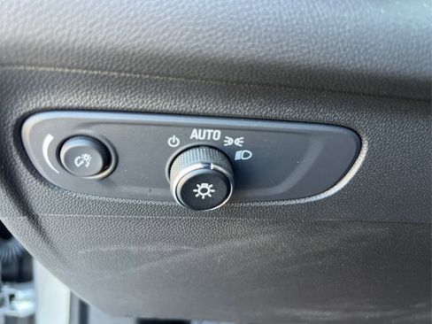 Used 2023 Buick Envision Preferred w/ Sport Touring Package image 24