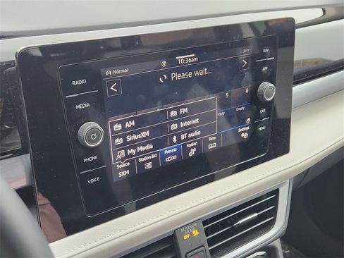 Used 2025 Volkswagen Taos SEL image 11